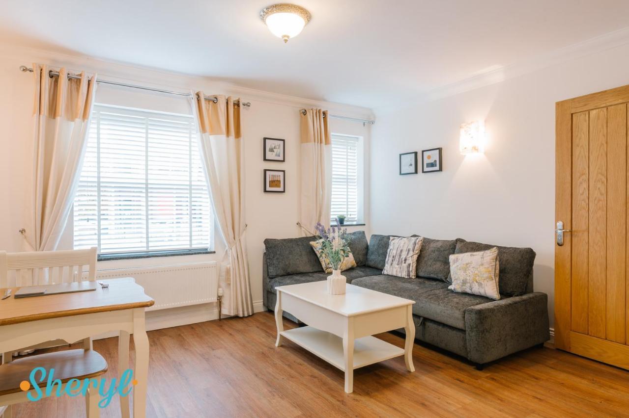 The Flat 2 By Sheryl - Stone Throw To Northampton Gen Hosp & Town Centre Apartment Exterior photo